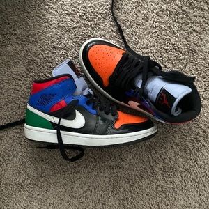 Jordan 1 Mid SE